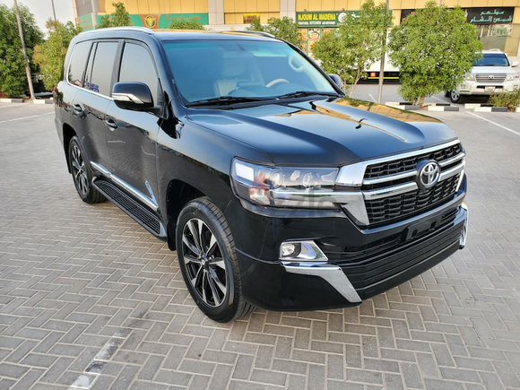 TOYOTA LANDCRUISER 2016 FACELIFTED 2021 V6 IN EXCELLENT CONDITION EXPORT PRICE