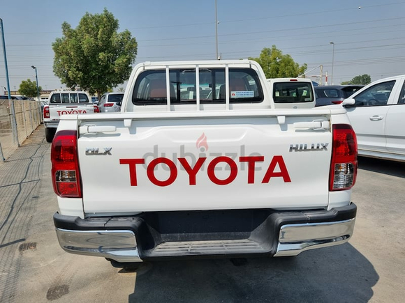 New Hilux 2.4L M/T Basic (Export Only)