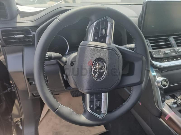 Toyota Land Cruiser 3.5L MODE IN EUROPE PETROL