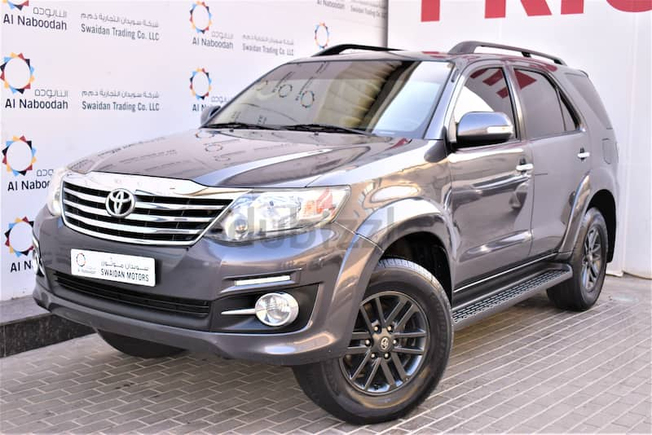 AED 1370 PM | 4.0L 4WD V6 GCC WARRANTY