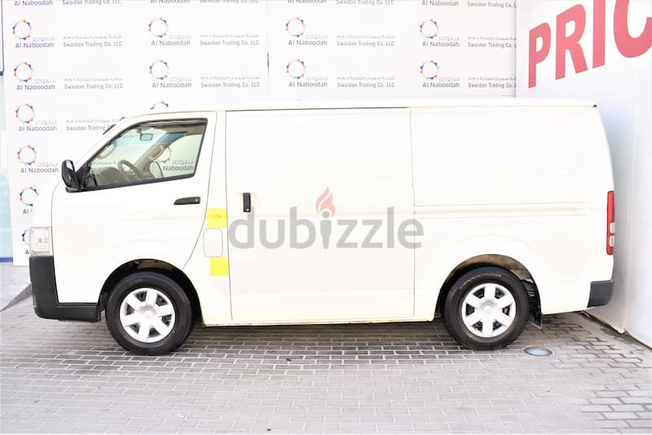 2.7L GL M/T WITH REAR A/C UNIT VAN GCC