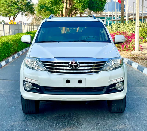 Toyota Fortuner 4.0L GXR V6 2015 Model GCC Specs Immaculate Conditions