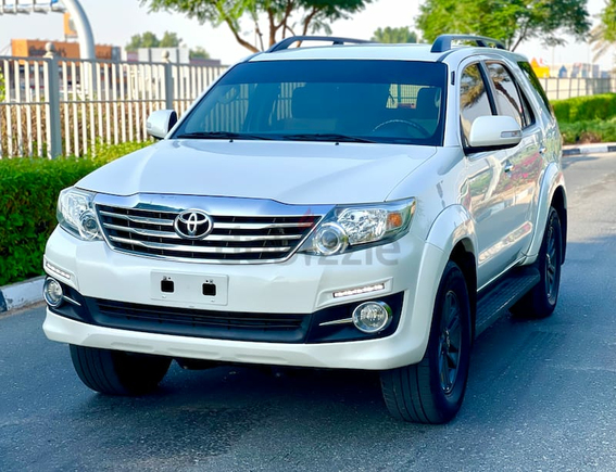 Toyota Fortuner 4.0L GXR V6 2015 Model GCC Specs Immaculate Conditions