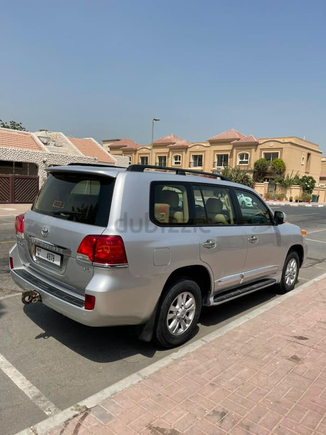 Toyota Land Cruiser 2012 GXR+ V6 GCC Top option original paint single lady driven