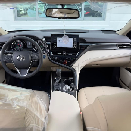 TOYOTA CAMRY GLE HEV 2.5L SUNROOF HYBRID CVT MODEL 2023