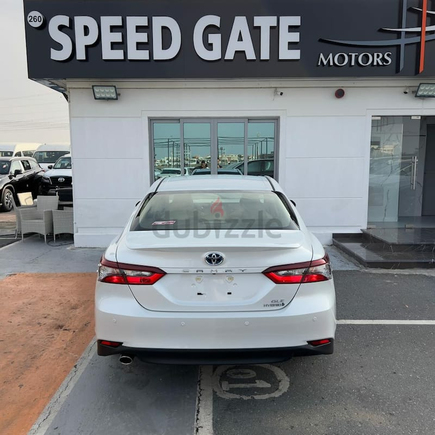 TOYOTA CAMRY GLE HEV 2.5L SUNROOF HYBRID CVT MODEL 2023