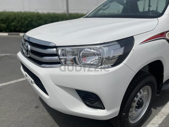 TOYOTA HILUX SINGLE CABIN GL 4*4 2.7 MANUAL PETROL MODEL 2022