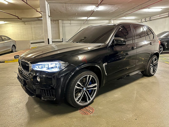 11 2015 BMW X5M | GCC | 1700KM ONLY!! | FULL OPTIONS | NEW 1