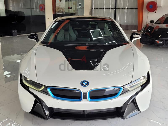 33 RARE TO FIND! 2016 BMW i8 HIGH PERFORMANCE - NO ACCIDENT - WELL MAINTAINED - GCC SPECS - | NEW 2