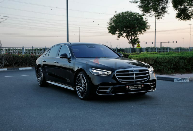 MERCEDES BENZ S500 2021-GCC-UNDER WARRANTY+SERVICE CONTRACT-FULLY LOADED-AMAZING CONDITION