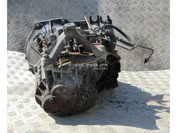 МКПП Ford 3M5R7F096YF