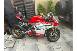 Ducati Panigale Speciale V4