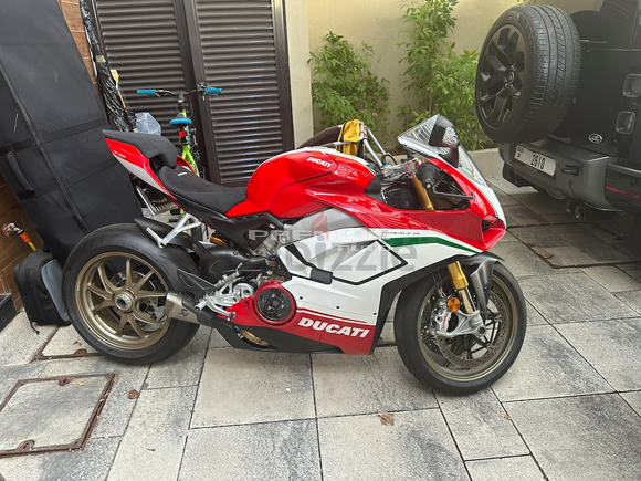 Ducati Panigale Speciale V4