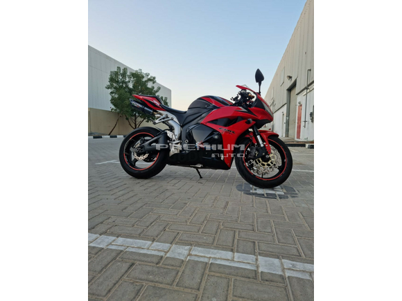 Honda CBR600RR 2010 PERFECT CONDITION!