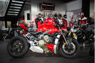 Our Pre - loved 2022 Ducati Streetfighter V4