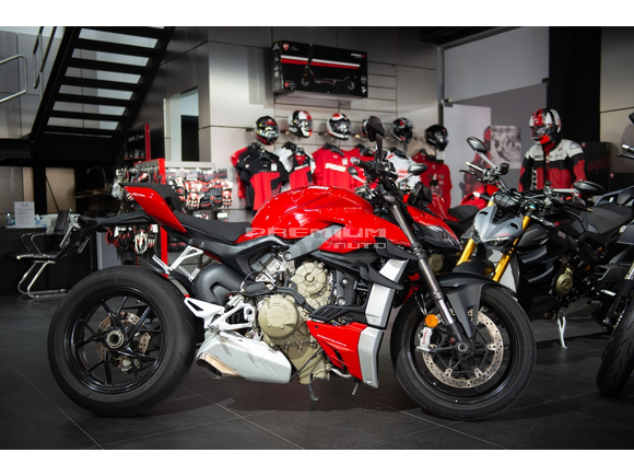 Our Pre - loved 2022 Ducati Streetfighter V4