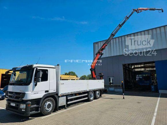 Mercedes-Benz - Actros 2536 Pritsche mit PK 22002 + JIB 6x hydr. - Aвтокран