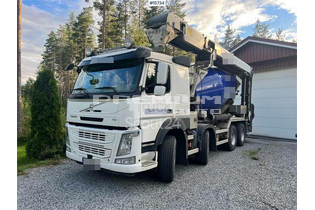 Volvo - FM500 8x4 track truck w/ Liebherr Superstructure W - Бетономешалка