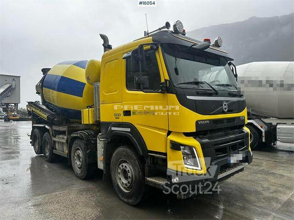 Volvo - FM500 8x4 Concrete truck w/ hydraulic chute. WATCH - Бетономешалка