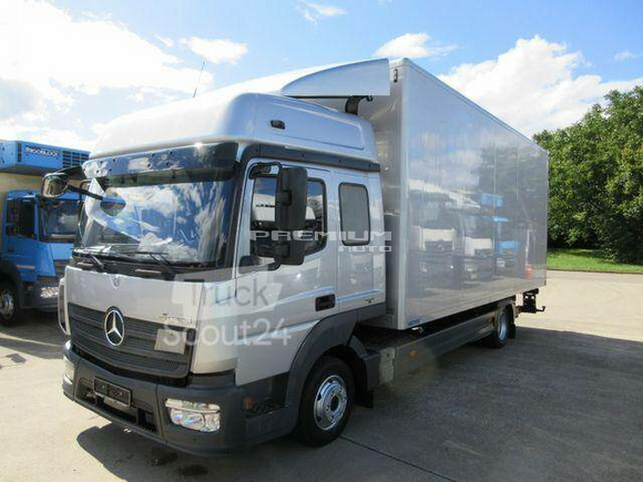 Mercedes-Benz - ATEGO 818 L DOKA 6 Sitzer Koffer 6,10 m LBW 1 T - Фургон