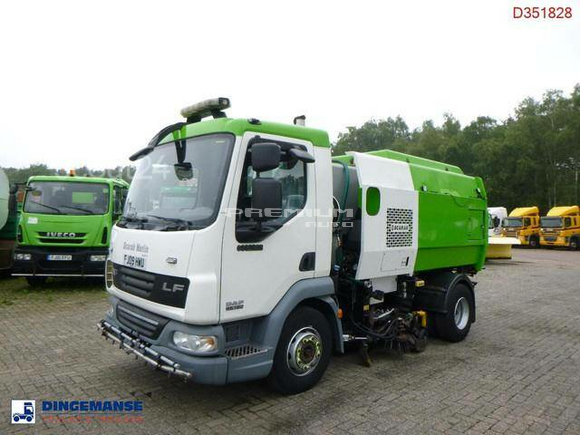 DAF - LF 45.180 Scarab Merlin street sweeper 4x2 - Самосвал