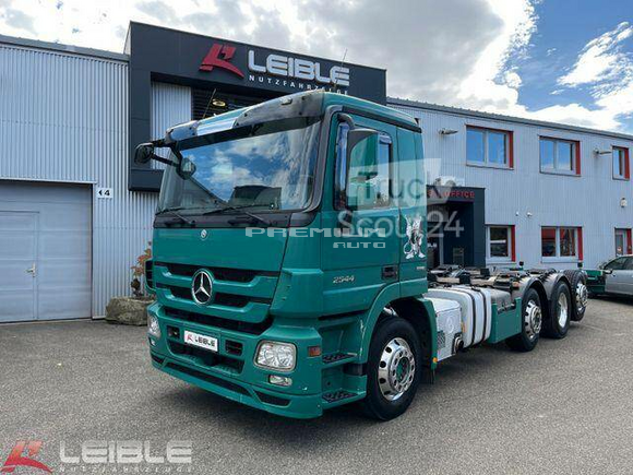 Mercedes-Benz - Actros 2544 8x2 *MP3*ATM 190tkm*Lift/Lenk*Alcoa* - Шасси