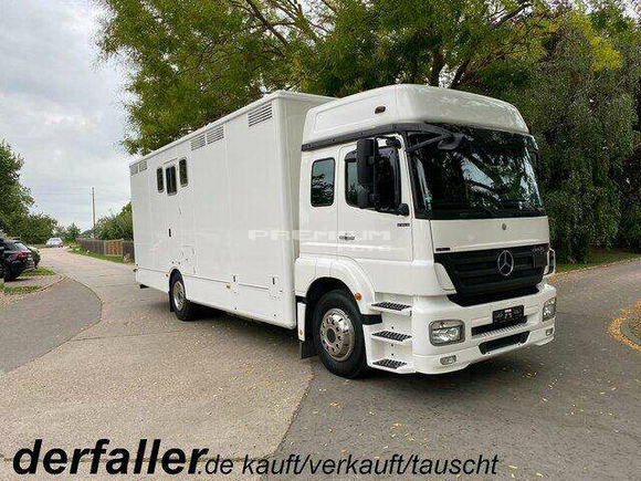 Mercedes-Benz - Axor 1833 mit Niehoff Aufbau 7 Pferde - Скотовоз