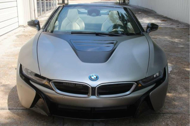 BMW i8