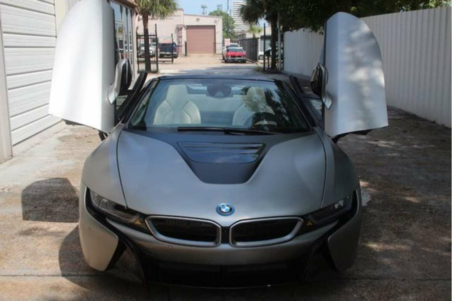 BMW i8