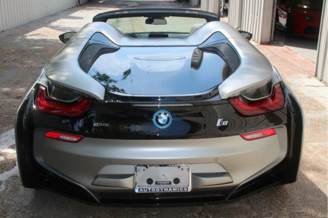 BMW i8