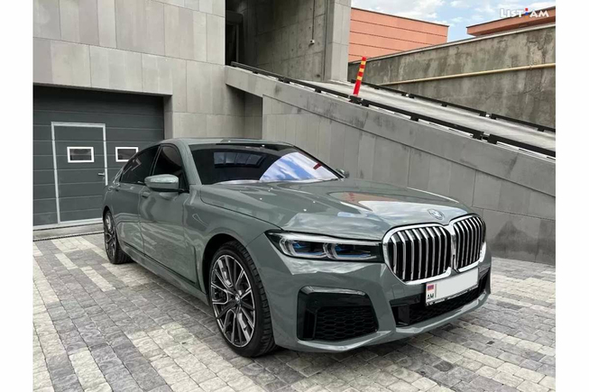 BMW 7 Series, 4.4 л., 2018 г.