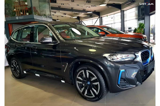 BMW IX3, электро, 2022 г., почти новый