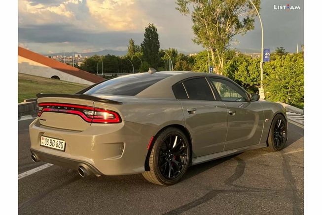 Dodge Charger, 6.4 л., 2019 г.