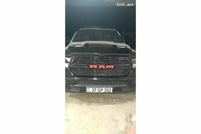 Dodge Ram пикап, 5.7 л., полный привод, 2019 г.