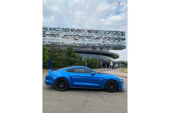 Ford Mustang купе, 5.0 л., 2020 г.