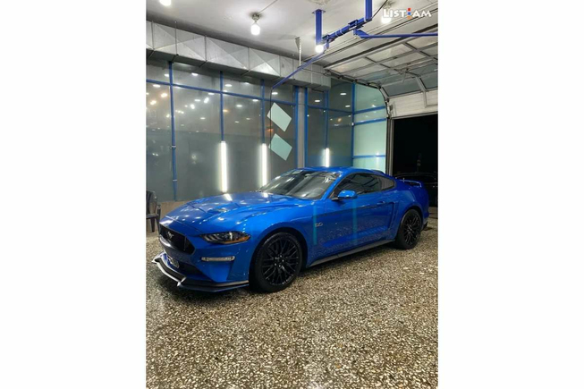 Ford Mustang купе, 5.0 л., 2020 г.