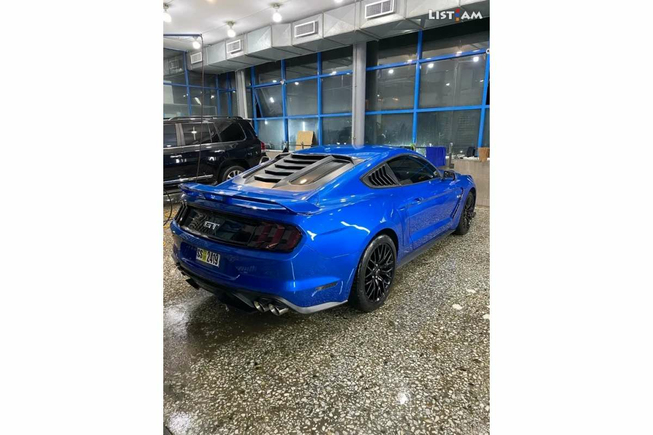 Ford Mustang купе, 5.0 л., 2020 г.