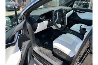 Tesla Model X, электро, полный привод, 2018 г.