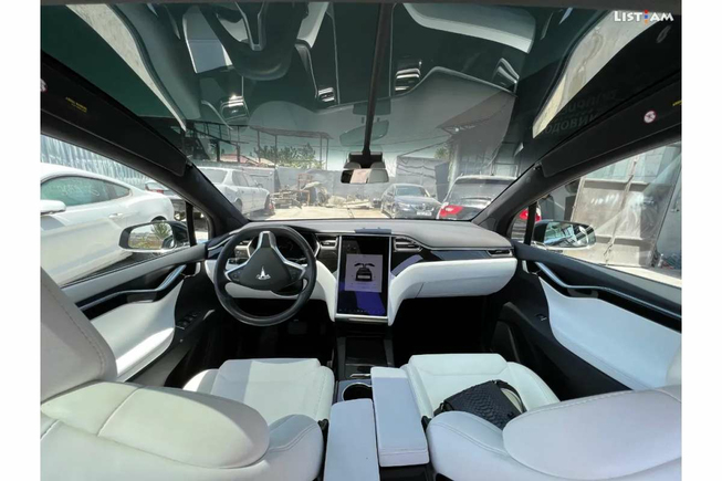 Tesla Model X, электро, полный привод, 2018 г.