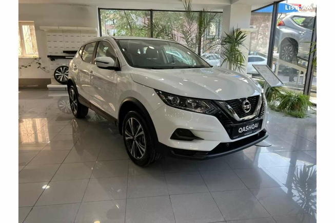 Nissan Qashqai, 2.0 л., 2022 г., почти новый