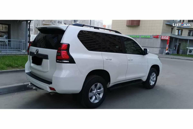 Toyota Land Cruiser Prado, 2.7 л., полный привод, 2019 г.