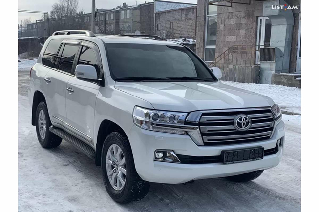 Toyota Land Cruiser, 4.6 л., полный привод, 2018 г.