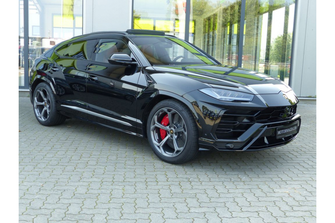 Lamborghini URUS