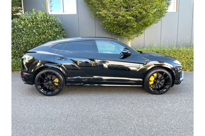 Lamborghini Urus 4.0 V8 /BO/Pano/HuD/KeramikBremse/23'