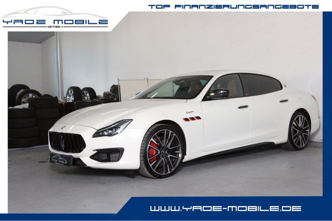 Maserati Quattroporte 3.8 V8 Trofeo/CARBON/SOFT-CL./360°C