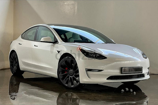AED 4,173/Month // 2022 Tesla Model 3 Performance (Dual Motor) Sedan // Ref # 1187249