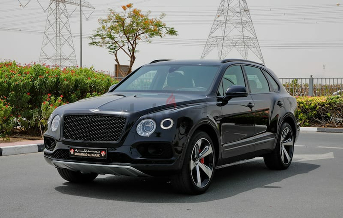 BENTLEY BENTAYGA 2019 - GCC - AKRAPOVIC SYSTEM EXHUST - VERY CLEAN CODITION