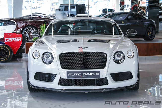 Bentley Continental GT3-R | ONE OF 300 CARS | 2015 - GCC - LOW MILEAGE - 4.0 V8