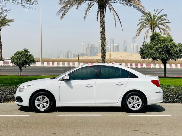 CHEVROLET CRUZE 2017 GCC - 84000KM PERFECT CONDITION ACCIDENT FREE