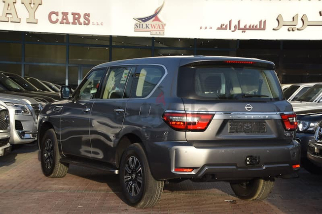 Nissan Patrol V6 SE T2 Gcc 3 years Local Delar Warranty